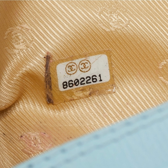 CHANEL Light Blue Cosmetic pouch - Picture 7 of 10